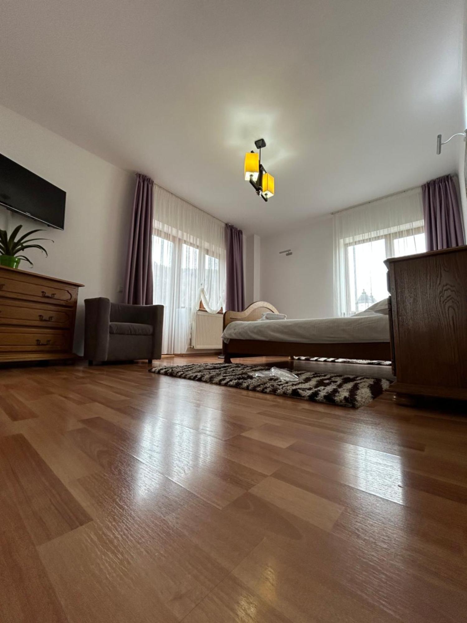 Hotel Casa Ador à Sinaia Extérieur photo
